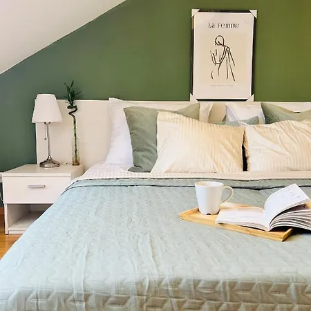 Apartamento Black Pearl By Vysehrad Castle Praga